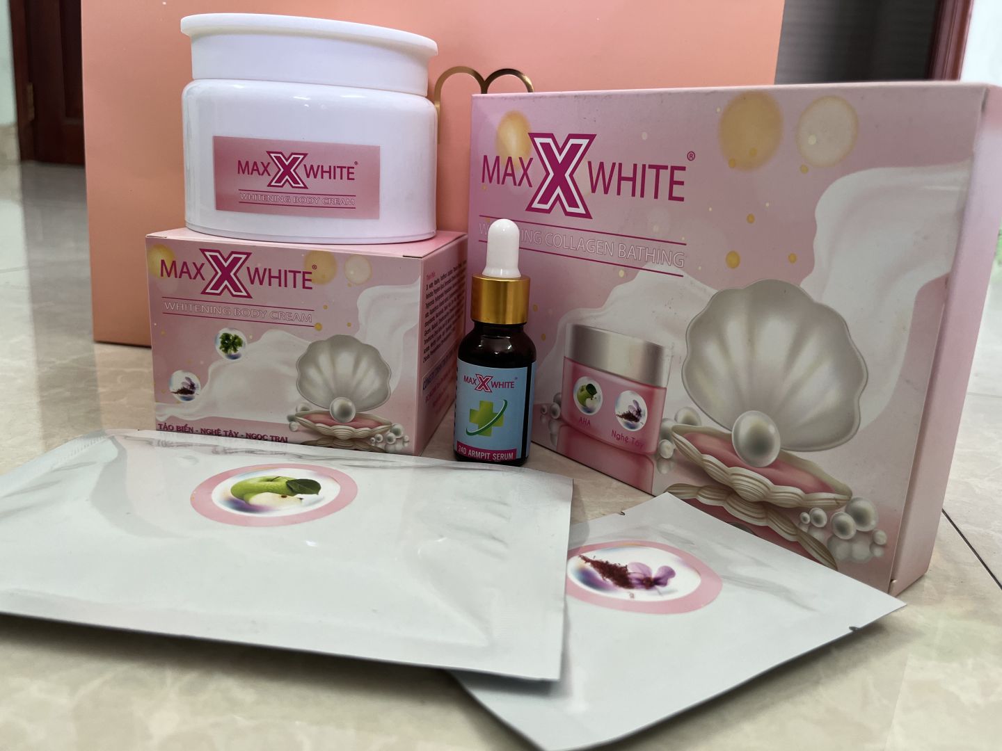 Giới thiệu trọn bộ sản phẩm Max X White